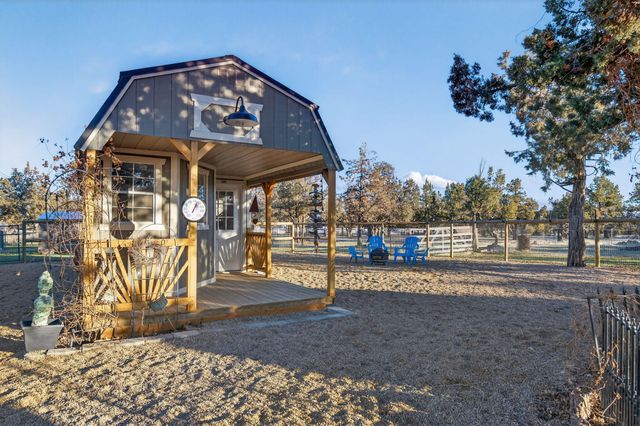 3940 NE Zamia Avenue, Redmond, OR 97756