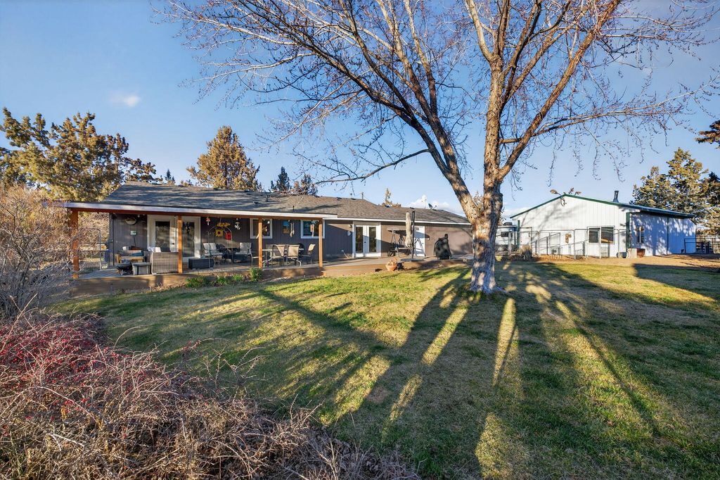 3940 NE Zamia Avenue, Redmond, OR 97756