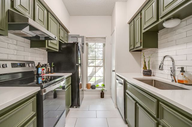 4426 Harlanwood Drive 207, Fort Worth, TX 76109