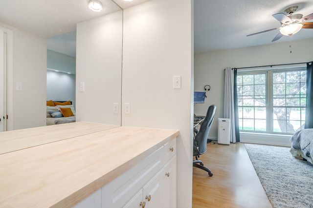 4426 Harlanwood Drive 207, Fort Worth, TX 76109