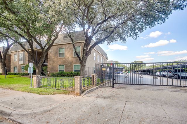4426 Harlanwood Drive 207, Fort Worth, TX 76109