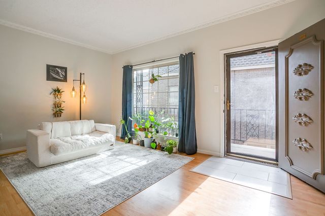 4426 Harlanwood Drive 207, Fort Worth, TX 76109