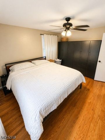 335 Edgeworth St, Middlesex Boro, NJ 08846