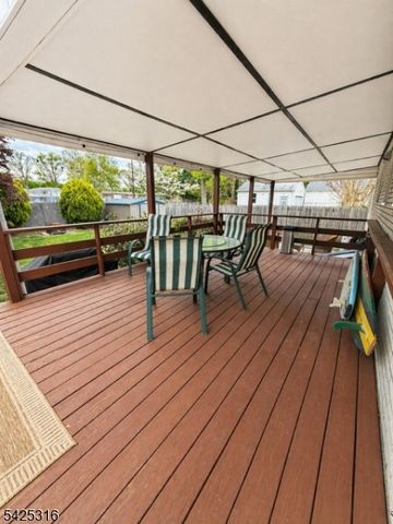 335 Edgeworth St, Middlesex Boro, NJ 08846