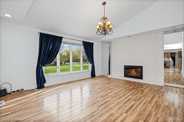 6240 Wynford Drive, West Bloomfield, MI 48322