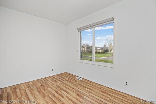 6240 Wynford Drive, West Bloomfield, MI 48322