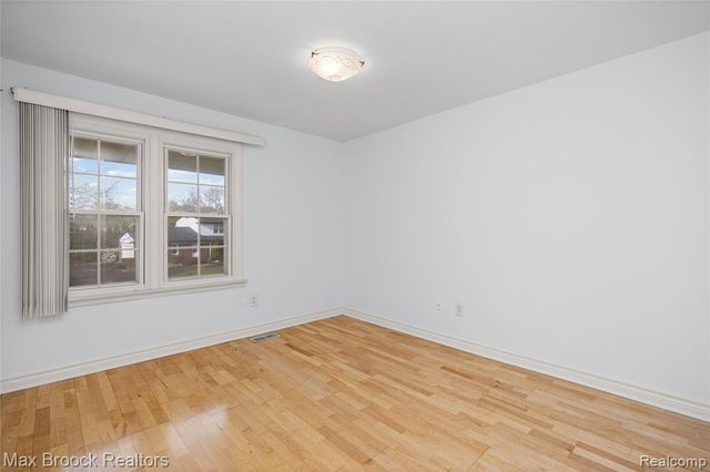 6240 Wynford Drive, West Bloomfield, MI 48322