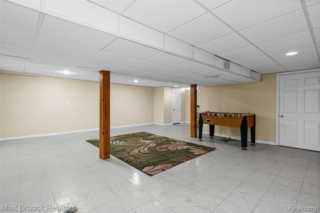 6240 Wynford Drive, West Bloomfield, MI 48322