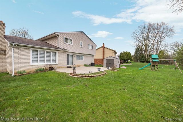 6240 Wynford Drive, West Bloomfield, MI 48322