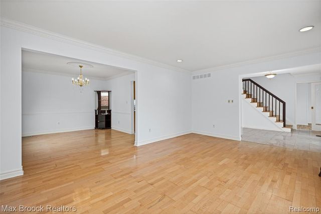 6240 Wynford Drive, West Bloomfield, MI 48322