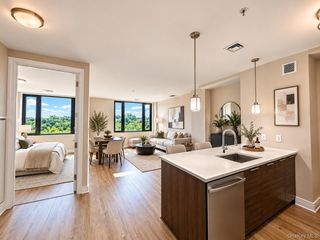 701 Ridge Hill Boulevard 4C, Yonkers, NY 10710
