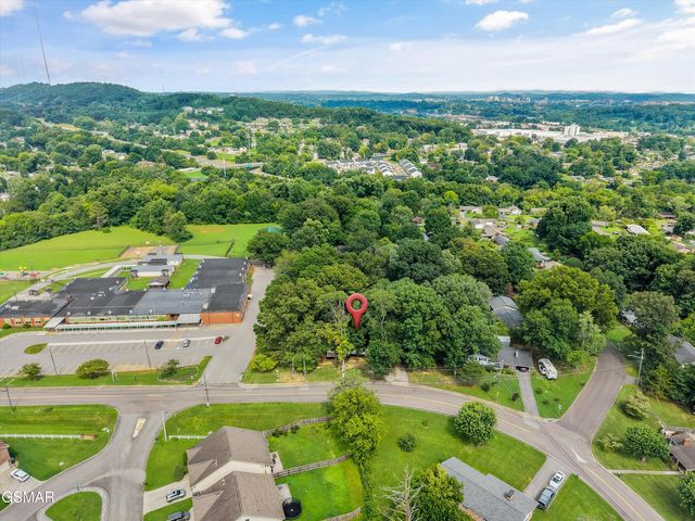 3604 Sisk Road, Knoxville, TN 37921
