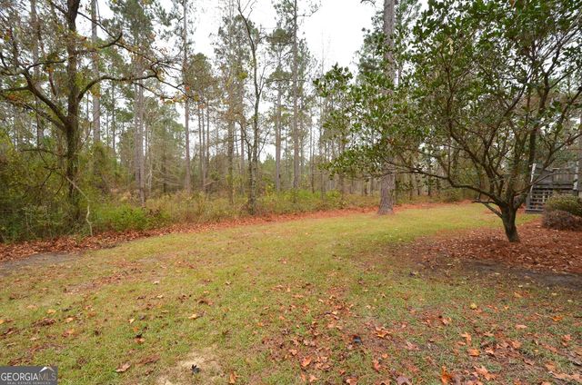 438 Highland Lakes Drive, Eastman, GA 31023