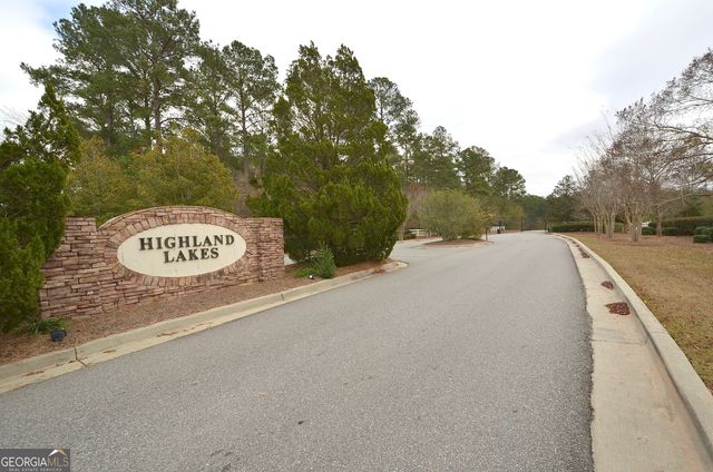438 Highland Lakes Drive, Eastman, GA 31023