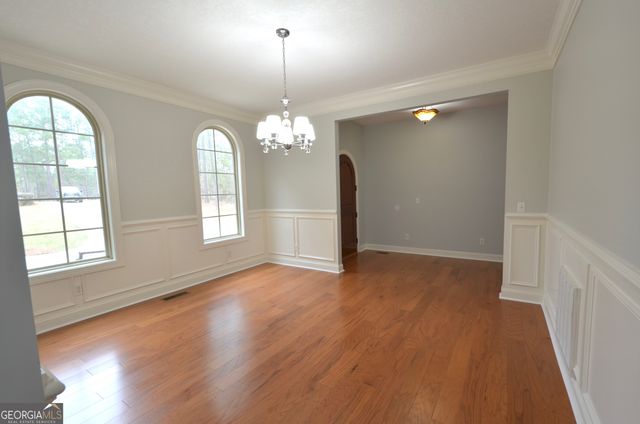 438 Highland Lakes Drive, Eastman, GA 31023