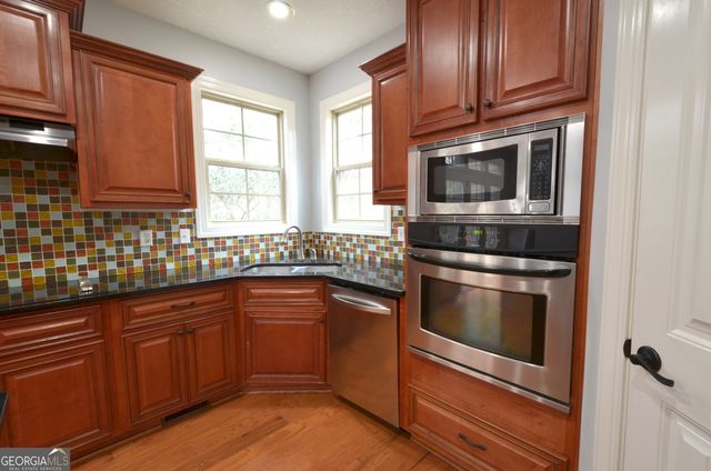 438 Highland Lakes Drive, Eastman, GA 31023