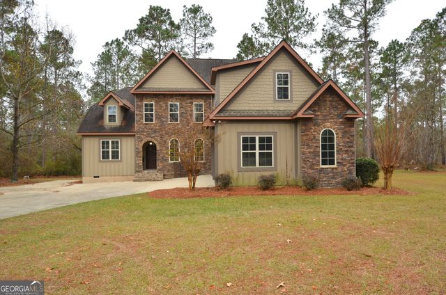438 Highland Lakes Drive, Eastman, GA 31023