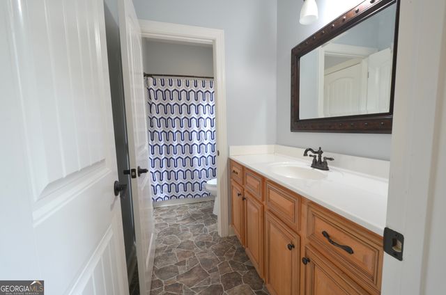 438 Highland Lakes Drive, Eastman, GA 31023