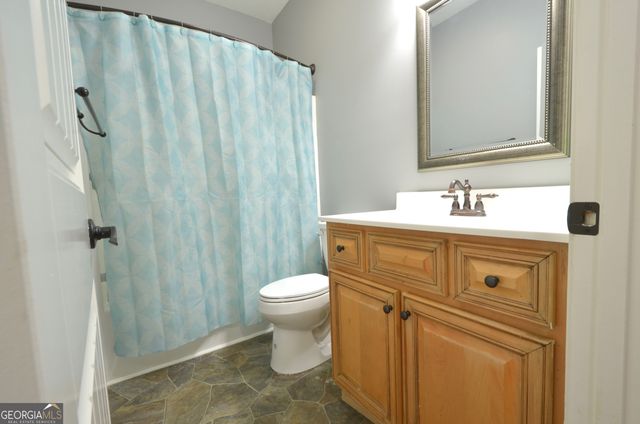 438 Highland Lakes Drive, Eastman, GA 31023