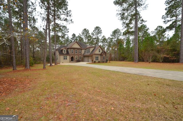 438 Highland Lakes Drive, Eastman, GA 31023