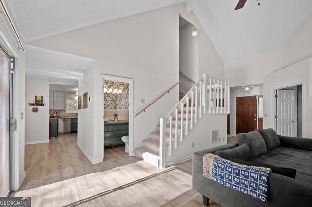 2822 Cobb Place Manor Court, Marietta, GA 30066