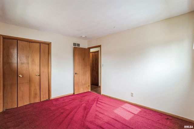 3403 4TH Street, East Moline, IL 61244