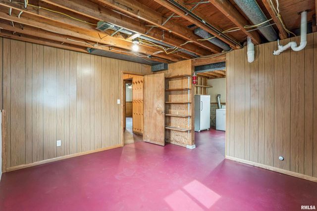 3403 4TH Street, East Moline, IL 61244