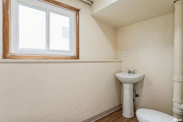 3403 4TH Street, East Moline, IL 61244