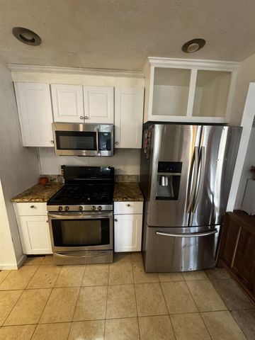 6346 Mariposa Ave, Citrus Heights, CA 95610