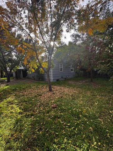 6346 Mariposa Ave, Citrus Heights, CA 95610