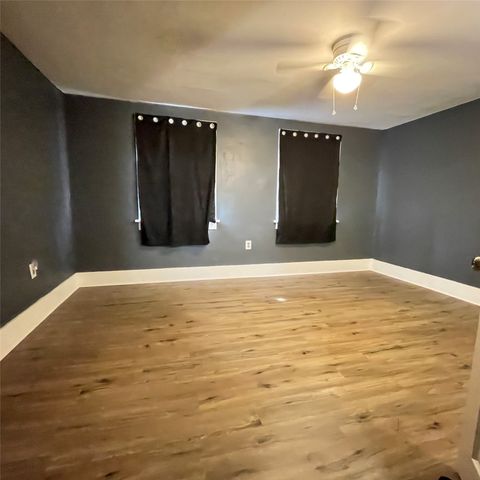 323 LIGHTHOUSE Street, Erie, PA 16507