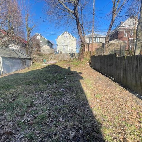 323 LIGHTHOUSE Street, Erie, PA 16507