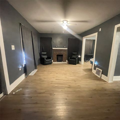 323 LIGHTHOUSE Street, Erie, PA 16507