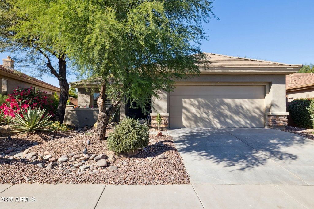 41306 N PRESTANCIA Drive, Anthem, AZ 85086