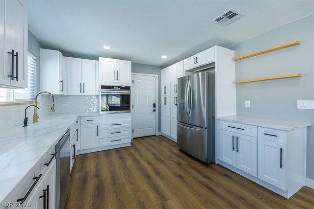 7160 Polaris Avenue, Las Vegas, NV 89118