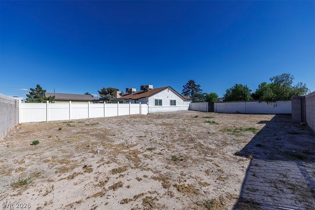 7160 Polaris Avenue, Las Vegas, NV 89118