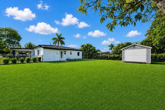 1044 NE 4th Ave, Homestead, FL 33030