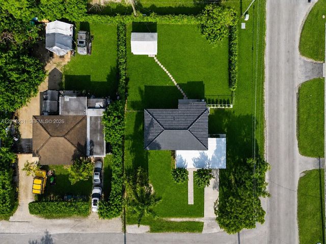 1044 NE 4th Ave, Homestead, FL 33030