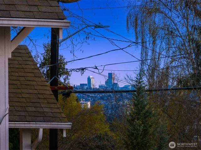 6028 31st Avenue NE, Seattle, WA 98115