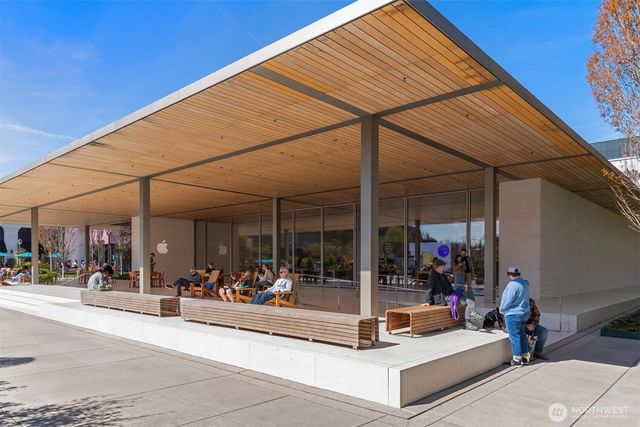 6028 31st Avenue NE, Seattle, WA 98115