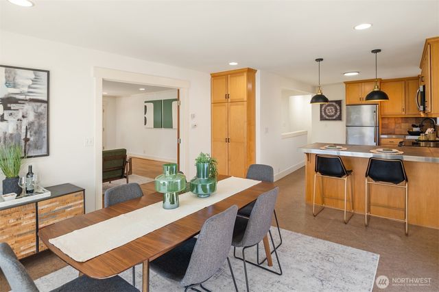 6028 31st Avenue NE, Seattle, WA 98115