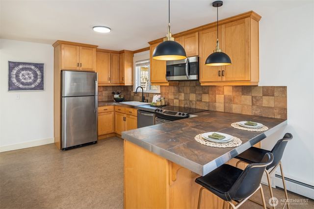 6028 31st Avenue NE, Seattle, WA 98115