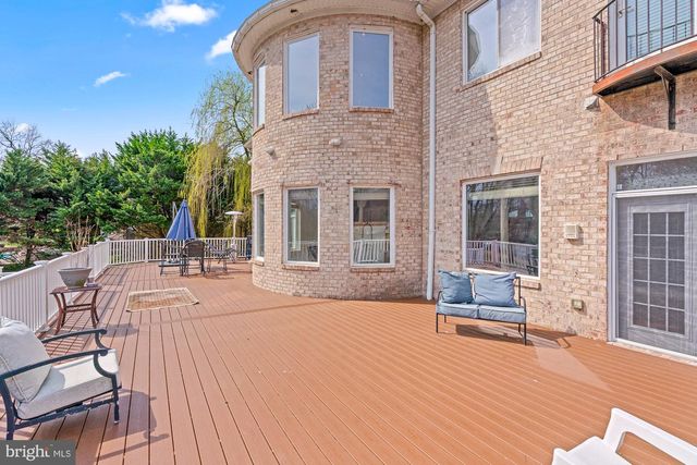 712 SWAN CREEK RD, Fort Washington, MD 20744