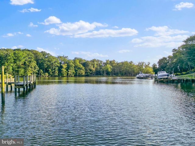 712 SWAN CREEK RD, Fort Washington, MD 20744