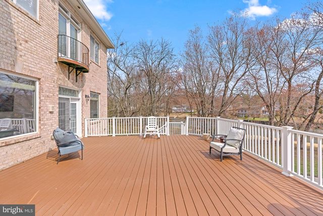 712 SWAN CREEK RD, Fort Washington, MD 20744