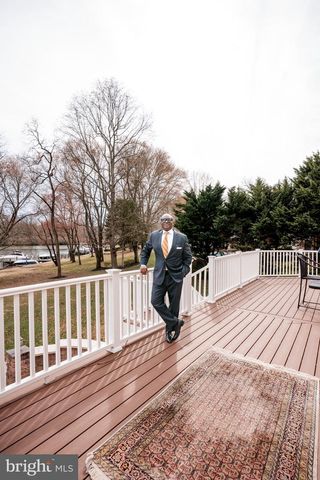 712 SWAN CREEK RD, Fort Washington, MD 20744