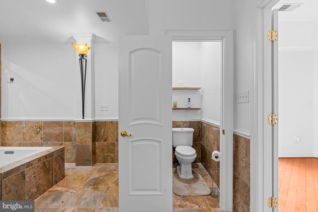 712 SWAN CREEK RD, Fort Washington, MD 20744