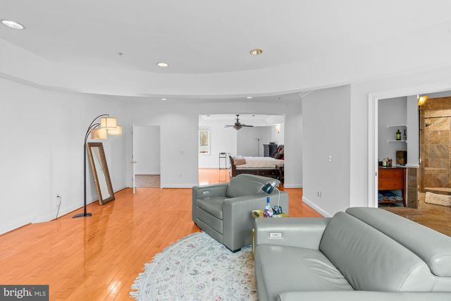 712 SWAN CREEK RD, Fort Washington, MD 20744