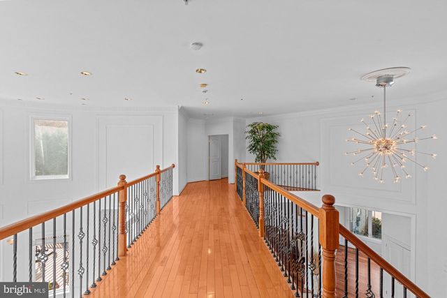 712 SWAN CREEK RD, Fort Washington, MD 20744