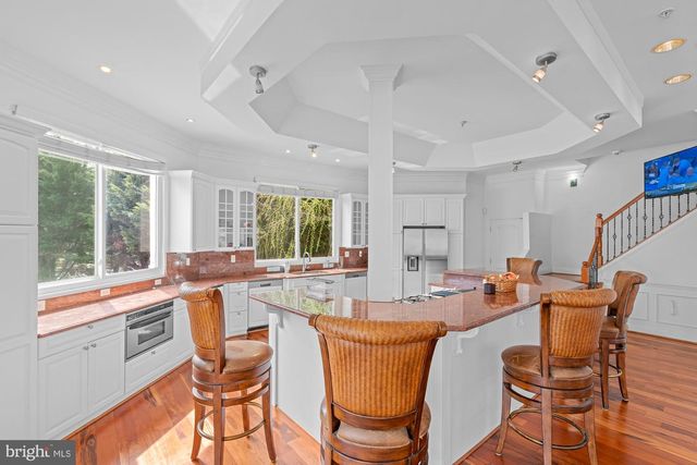 712 SWAN CREEK RD, Fort Washington, MD 20744